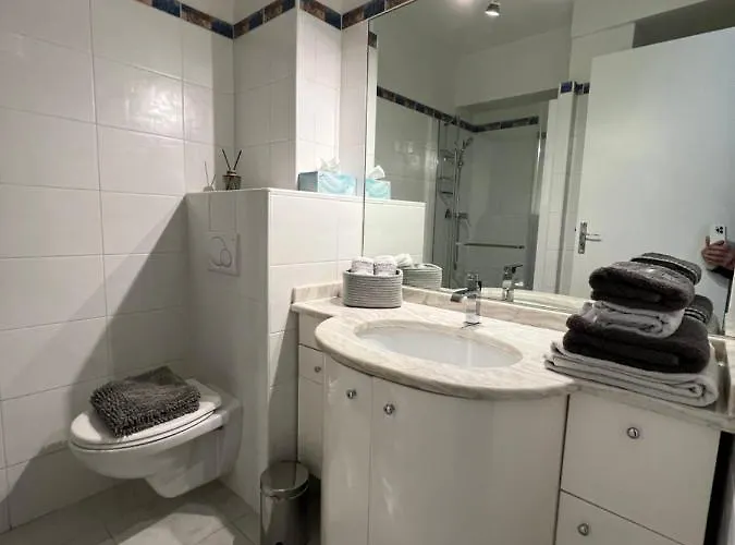 Du Casino Apartment *